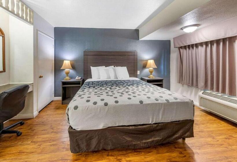 适合残疾人士使用的带超级大床的标准间, Econo Lodge On Historic Route 66