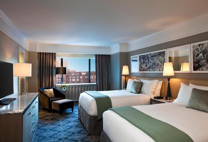 اتاق لوکس, Loews Regency  New York