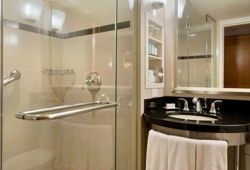 프레지덴셜 스위트, New York Hilton Midtown