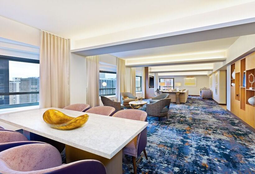 프레지덴셜 스위트, New York Hilton Midtown