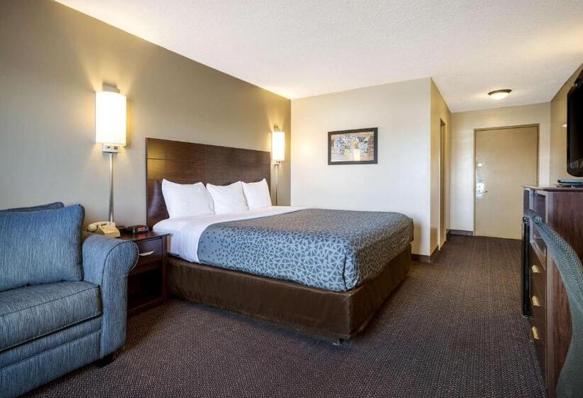 キングサイズベッドのスタンダードルーム, Econo Lodge Darien Lakes