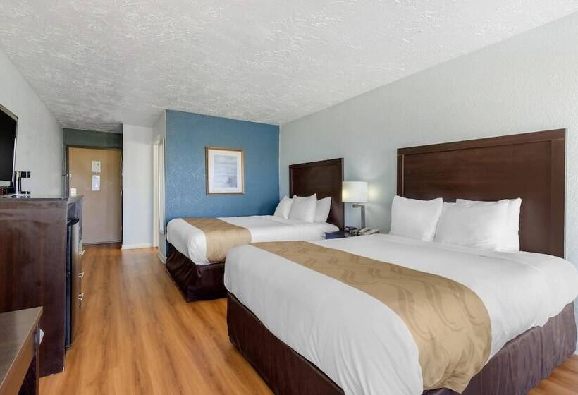 Номер Стандарт 2 Двуспальные Кровати, Quality Inn Carolina Oceanfront