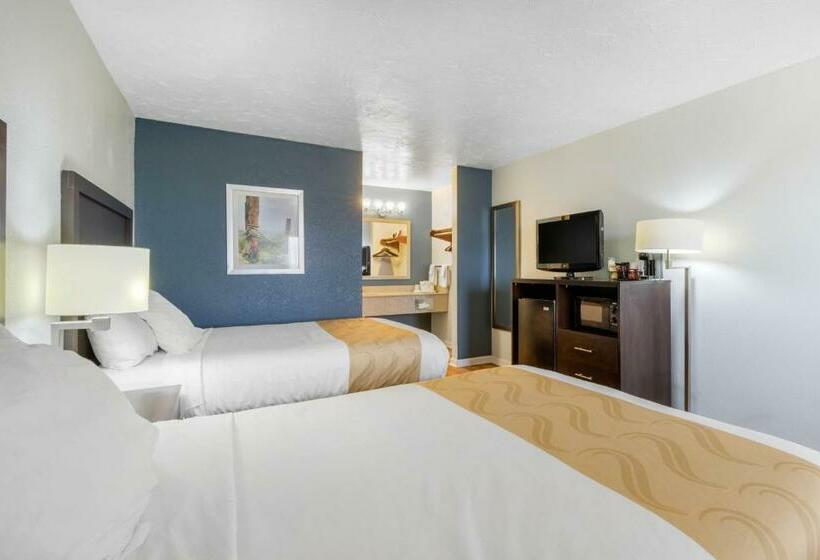 Номер Стандарт 2 Двуспальные Кровати, Quality Inn Carolina Oceanfront