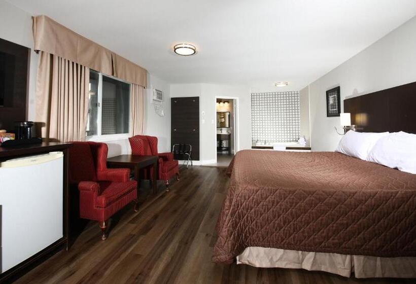带大床的套房, Cedar Lodge Motel