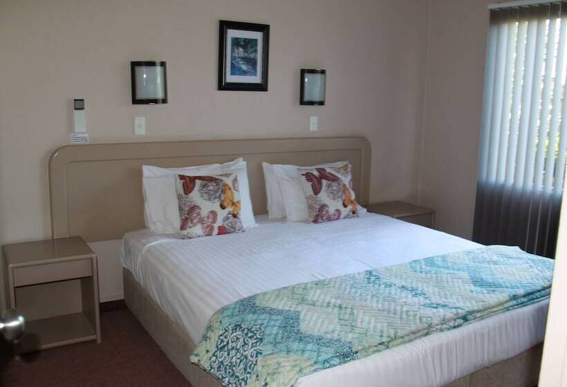 Апартаменты 2 Спальни, Asure Camelot Arms Motor Lodge