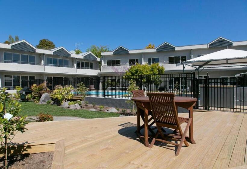 2침실 아파트 풀장 전망, Anchorage Resort Taupo Nz