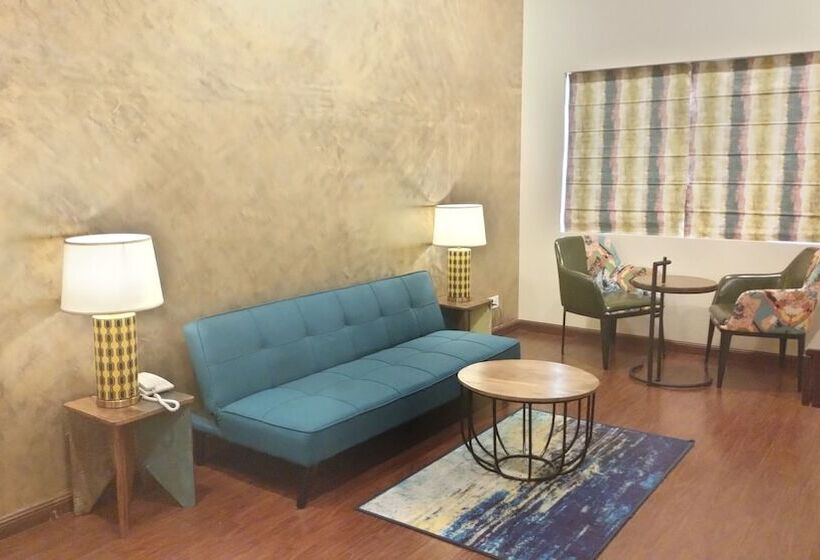 Номер Deluxe, Asansol International