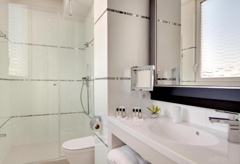 Полулюкс Одноместный с Террасой, Grand Hôtel Thalasso & Spa