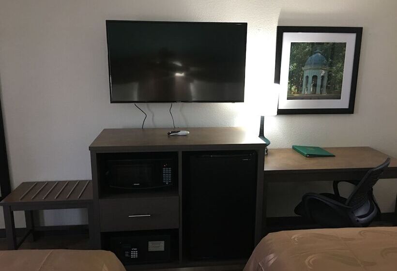 Номер Стандарт 2 Двуспальные Кровати, Quality Inn Greenville Near University