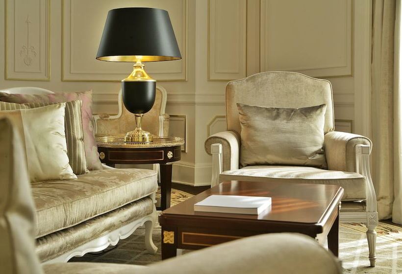 Королевский Люкс, Intercontinental Hotels Chantilly Chateau Mont Royal, An Ihg