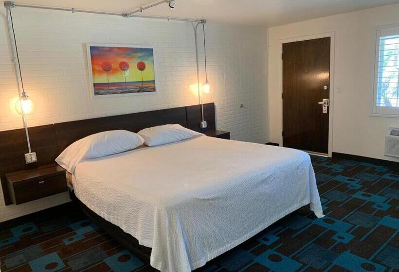 Номер Deluxe Кровать Кинг, The Sands Motel