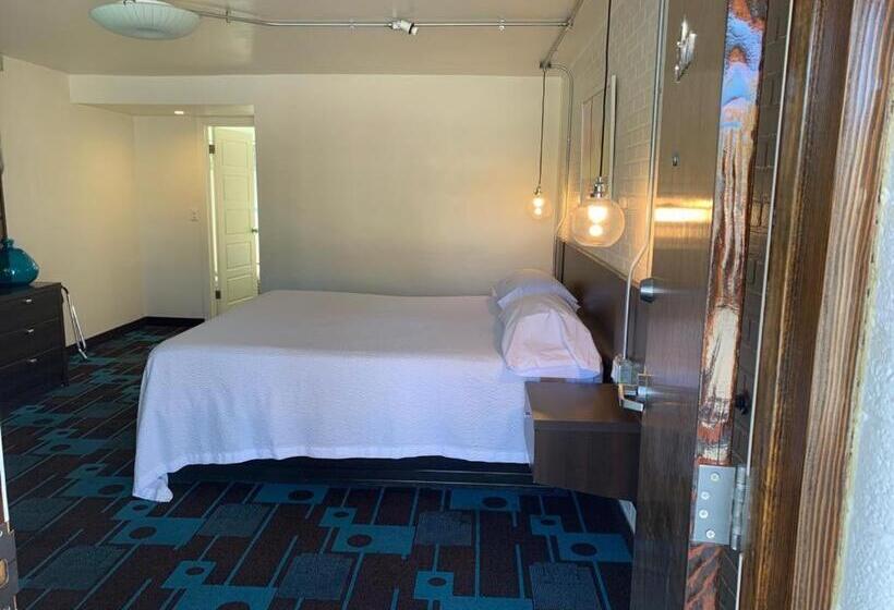 Номер Deluxe Кровать Кинг, The Sands Motel