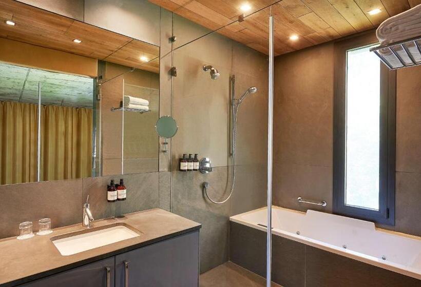 سوئیت با چشم‌انداز, NH Collection Andorra Palome