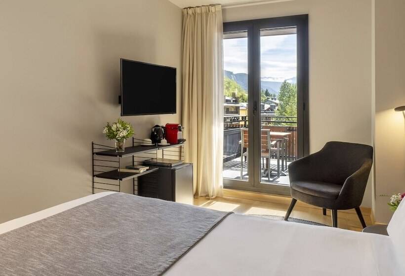 Superior Room with Terrace, NH Collection Andorra Palome
