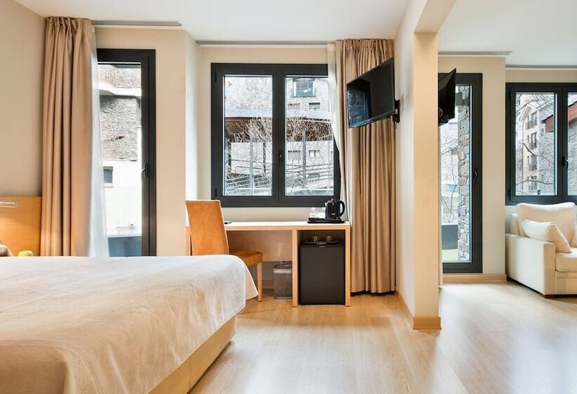 سوییت جونیور, NH Collection Andorra Palome