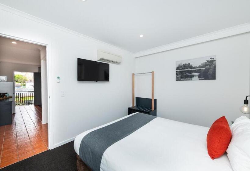 스위트 퀸침대, River Motel