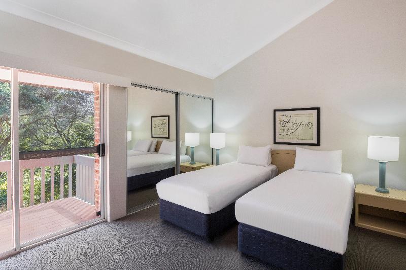 Апартаменты 2 Спальни, Medina Serviced Apartments North Ryde Sydney
