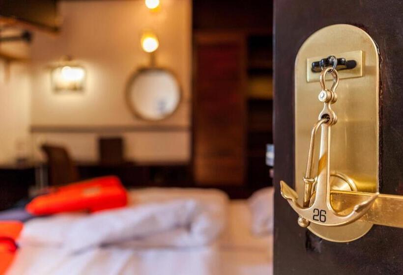 Номер Стандартный с Видом, Boat Hotel De Barge