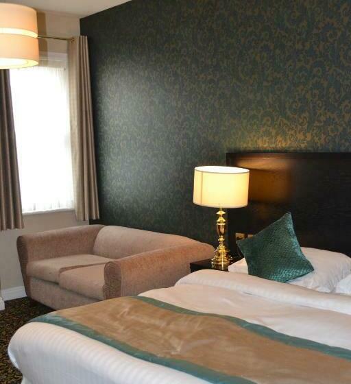 Семейный Номер, Globe Hotel Wetherspoon
