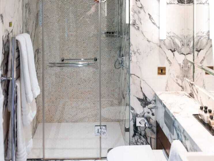 Номер Deluxe Кровать Кинг, 11 Cadogan Gardens And The Apartments By Iconic Luxury Hotels