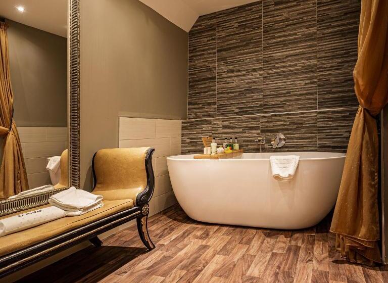 سوییت لوکس, The Castle Hotel, Conwy, North Wales