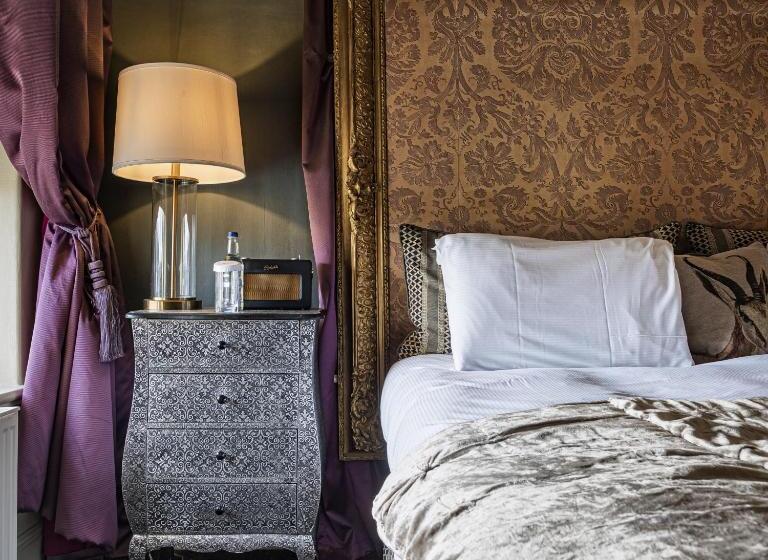 سوییت لوکس, The Castle Hotel, Conwy, North Wales
