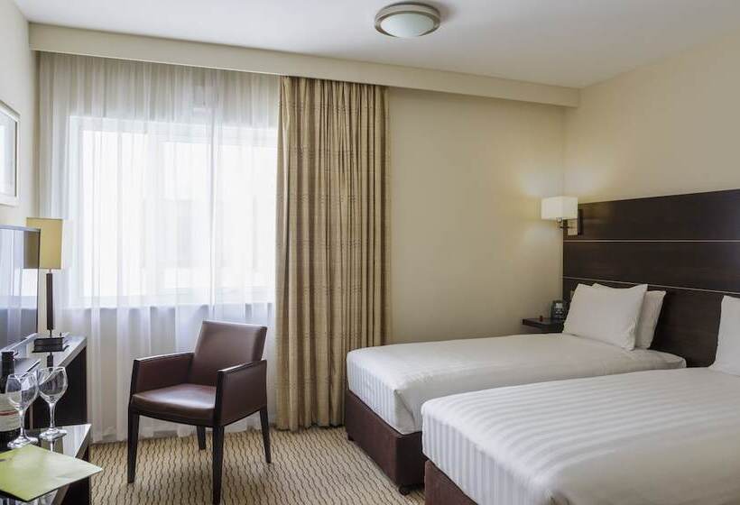 Номер Стандарт Адаптированный для Инвалидов, Doubletree By Hilton London Heathrow Airport