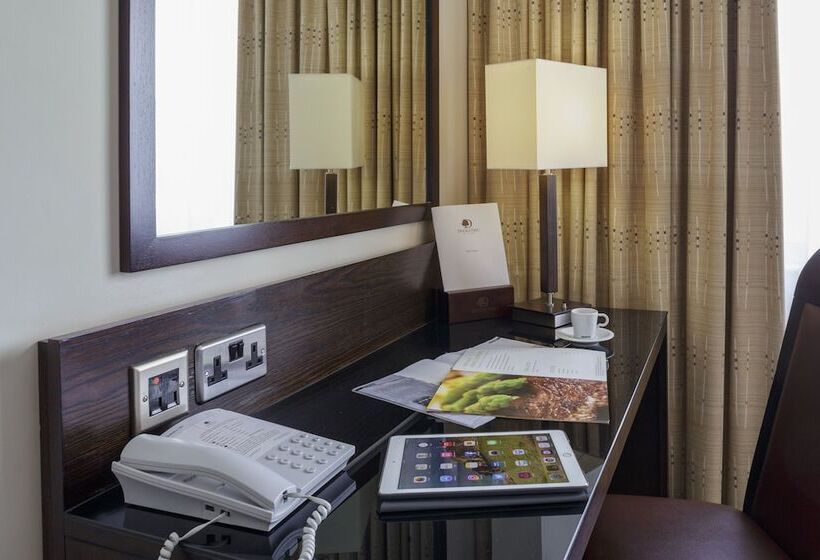 Номер Стандарт, Doubletree By Hilton London Heathrow Airport