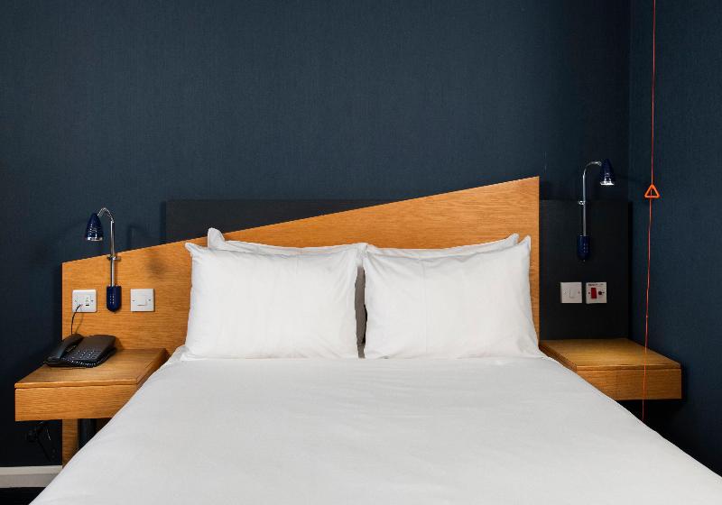 장애인을 위한 스탠다드 룸, Holiday Inn Express Stirling, An Ihg