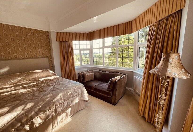 Семейный Номер, Nuthurst Grange Country House
