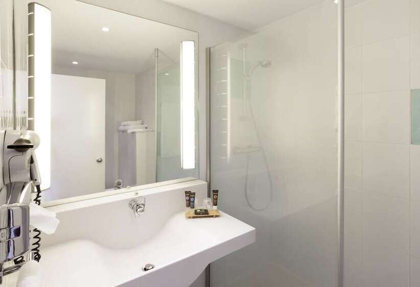 חדר סטנדרט מיטה זוגית, Novotel Manchester West