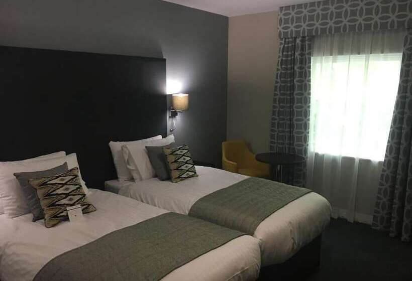 Номер Стандарт, Stafford South Hatherton House