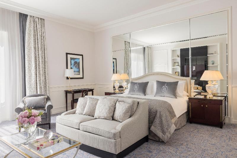 Junior Suite Lit King Size, Intercontinental Paris Le Grand, An Ihg