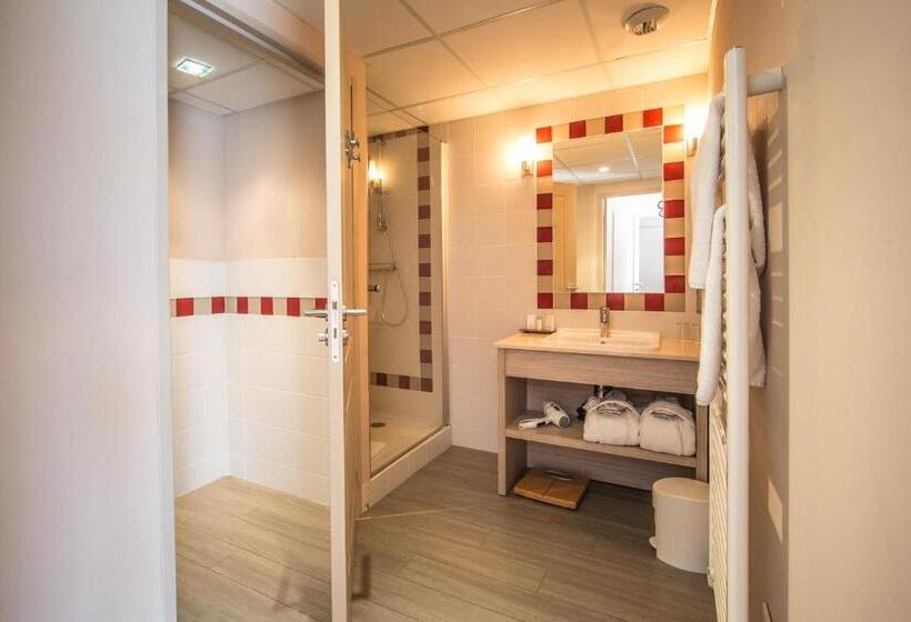 Семейный Номер, Hôtel Et Résidence La Réserve
