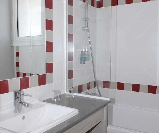 Классический Номер, Hôtel Et Résidence La Réserve