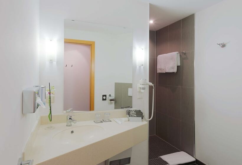 Номер Премиум, Dusseldorf Krefeld Affiliated By Melia