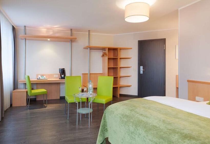 Семейный Номер, Dusseldorf Krefeld Affiliated By Melia