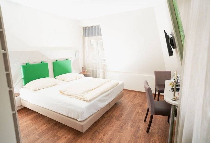 디럭스 룸, Stadthotel Engel