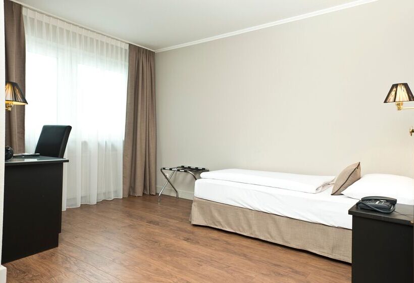Номер Стандарт Индивидуальный, Tryp By Wyndham Munich North