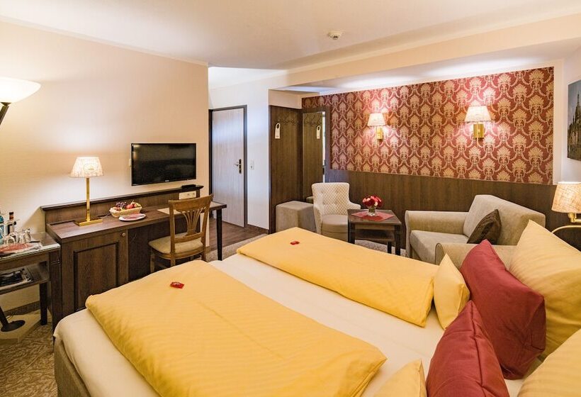 Номер Стандарт Трехместный, Schlosshotel Klaffenbach