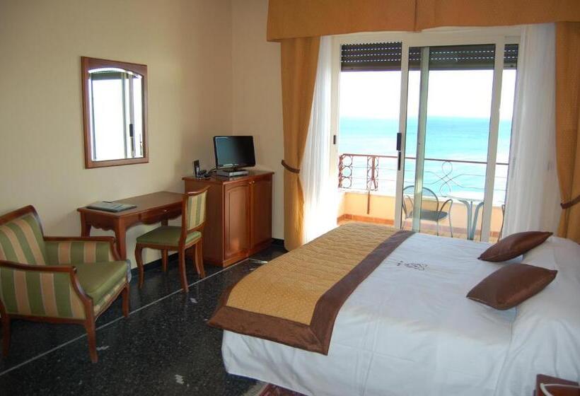 Номер Superior, Grand Hotel Moroni