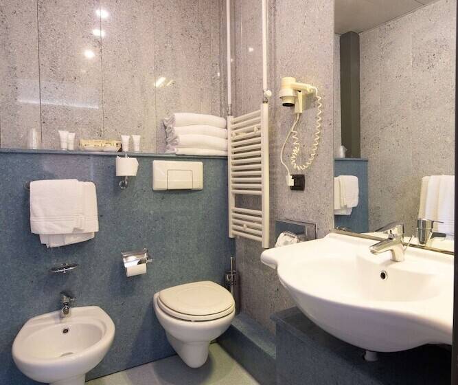 Номер Комфорт, Jet Hotel, Sure Hotel Collection By Best Western