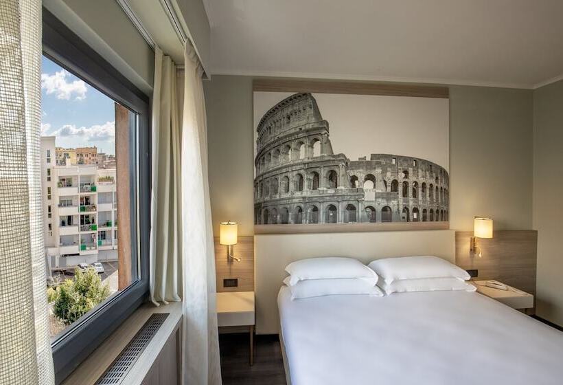 Standard Room, Marc Aurelio