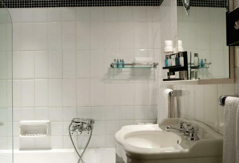 Habitación Superior, Mascagni