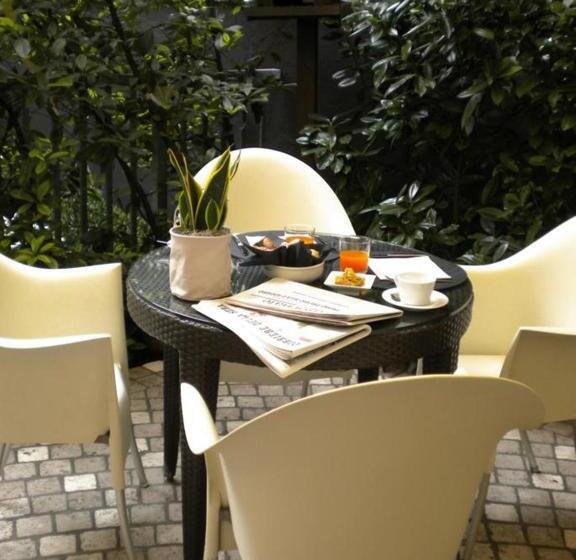 اتاق استاندارد با چشم‌انداز باغ, Rechigi Hotel   Adults Only