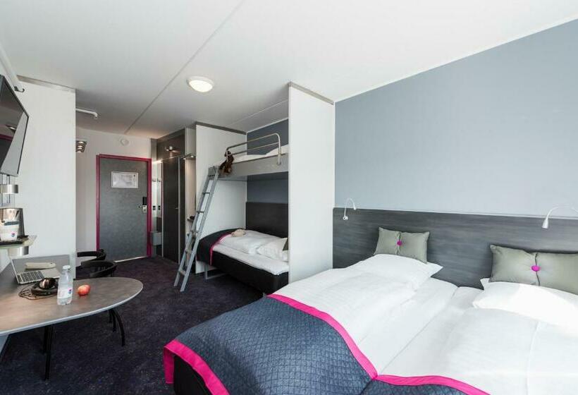 Семейный Номер, Cabinn Copenhagen