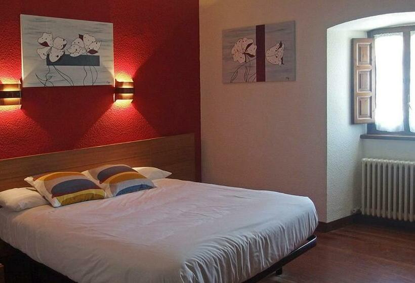Номер Стандарт, Posada De Roncesvalles