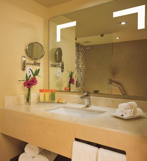 Семейный Номер Deluxe, Sunscape Puerto Vallarta Resort