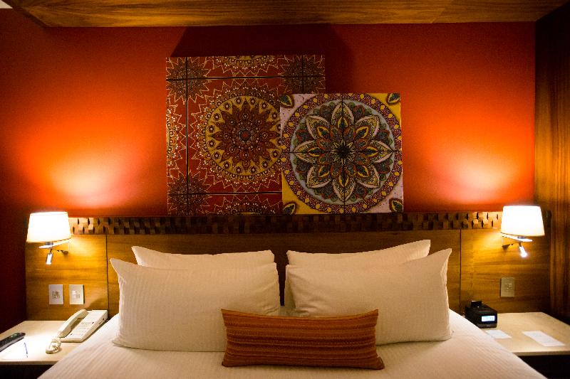 Номер Deluxe Вид на Море Боковой, Sunscape Puerto Vallarta Resort