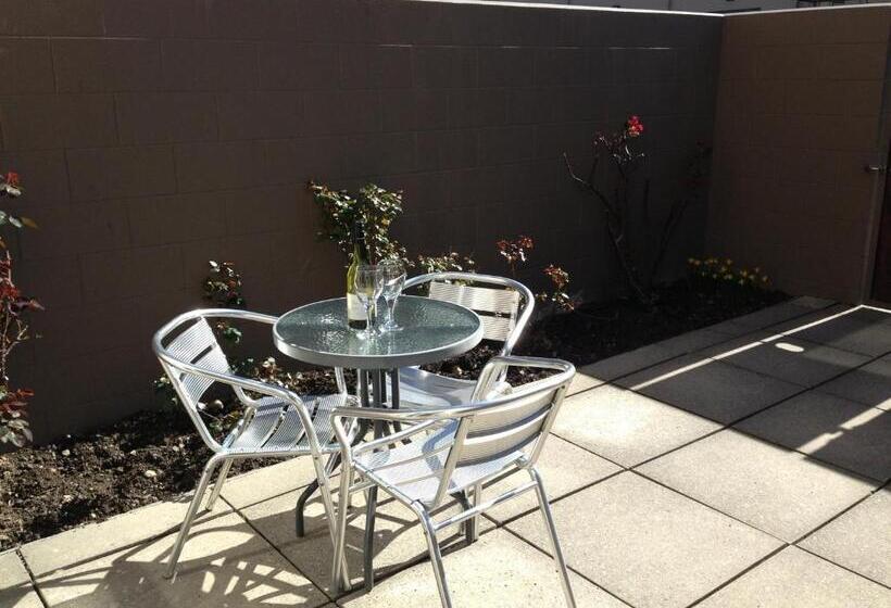 Апартаменты 2 Спальни, Queenstown Gateway Apartments